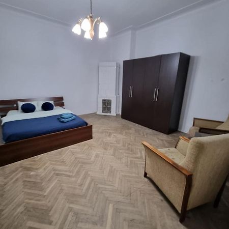 Nocleg W Centrum Czestochowy Nmp32 Częstochowa Eksteriør bilde