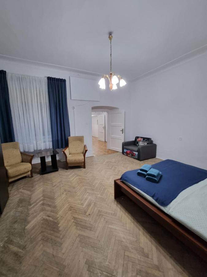 Nocleg W Centrum Czestochowy Nmp32 Częstochowa Eksteriør bilde