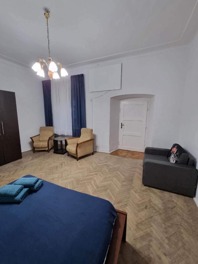 Nocleg W Centrum Czestochowy Nmp32 Częstochowa Eksteriør bilde