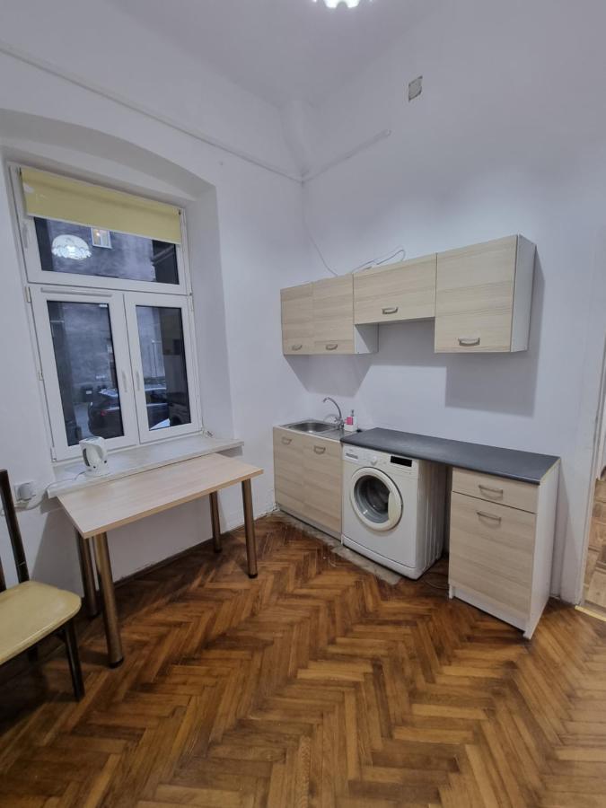 Nocleg W Centrum Czestochowy Nmp32 Częstochowa Eksteriør bilde